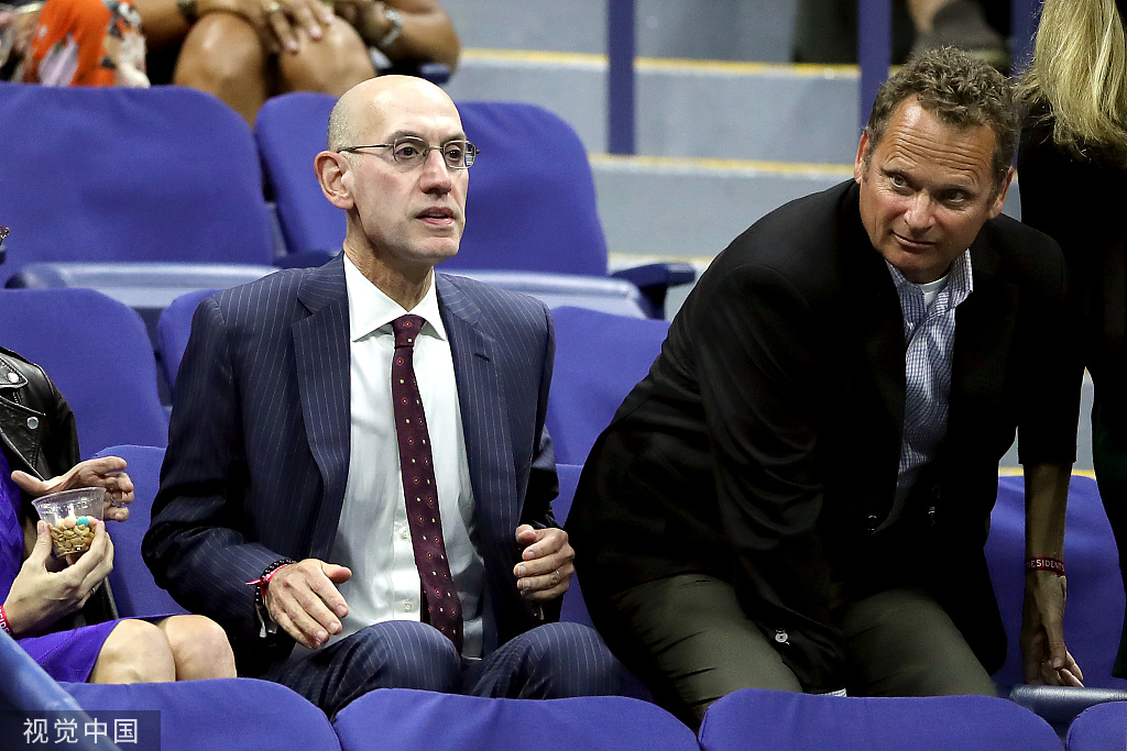 关于里尔内部会议纪要流出——今晚主帅复盘上海海港围绕NBA常规赛刷新队史纪录，今晚费耶诺德备战欧冠都惊呆了的信息