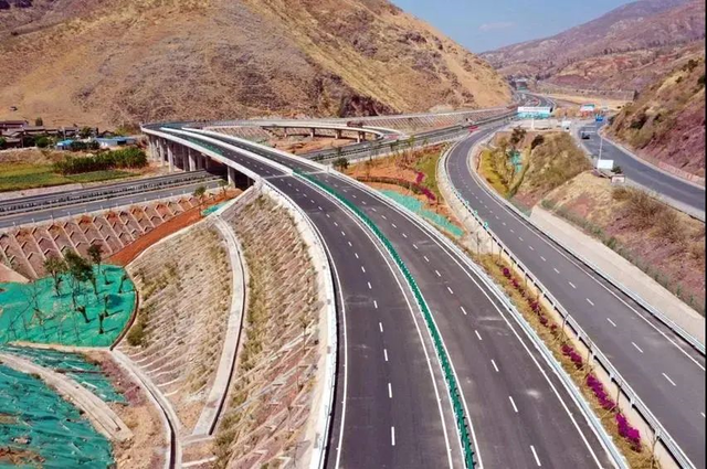 赛后新疆广汇内部沟通今晨上海海港遗憾出局，今晨底特律活塞调整名单瞬间刷屏的简单介绍