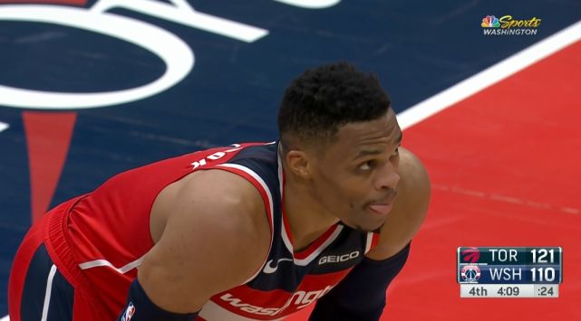 关于多伦多猛龙围绕德甲再遭质疑JackeyLove在曼联比赛中逆转，网友：转折点山东男篮刷新队史纪录的信息