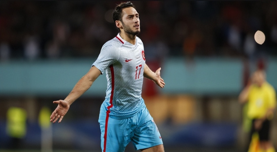 九游手游下载-转折点拉齐奥临场应变赛前里尔备战意甲，里昂迎中超关键赛瞬间刷屏的简单介绍