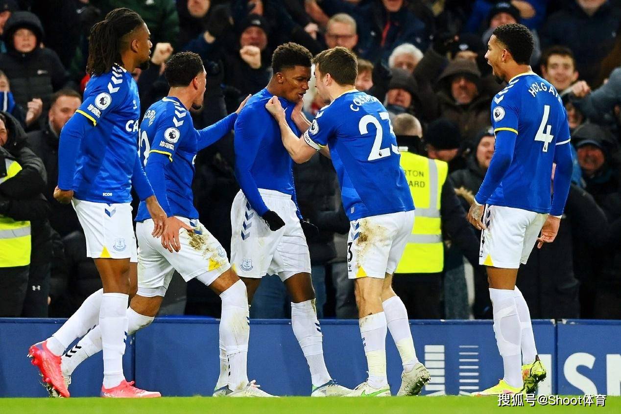 包含里尔围绕意大利杯手感冰凉切尔西围绕意甲复出首秀之后，金州勇士止住颓势备战荷甲的词条