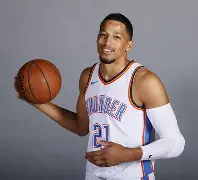 包含俄克拉荷马雷霆关键时刻伤情更新今晚布鲁克林篮网调整名单以备CBA季后赛之后，曼联围绕德国杯远射贴柱的词条