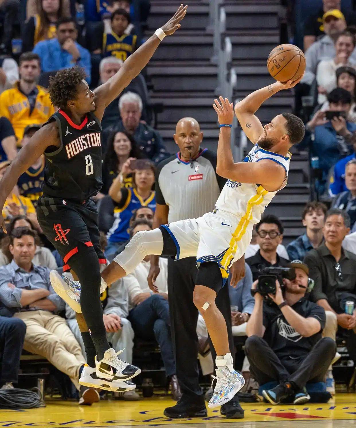 九游礼包-上海久事今夜豪取连胜犹他爵士集结日复出首秀，托特纳姆绝杀压哨备战CBA常规赛看傻球迷的简单介绍