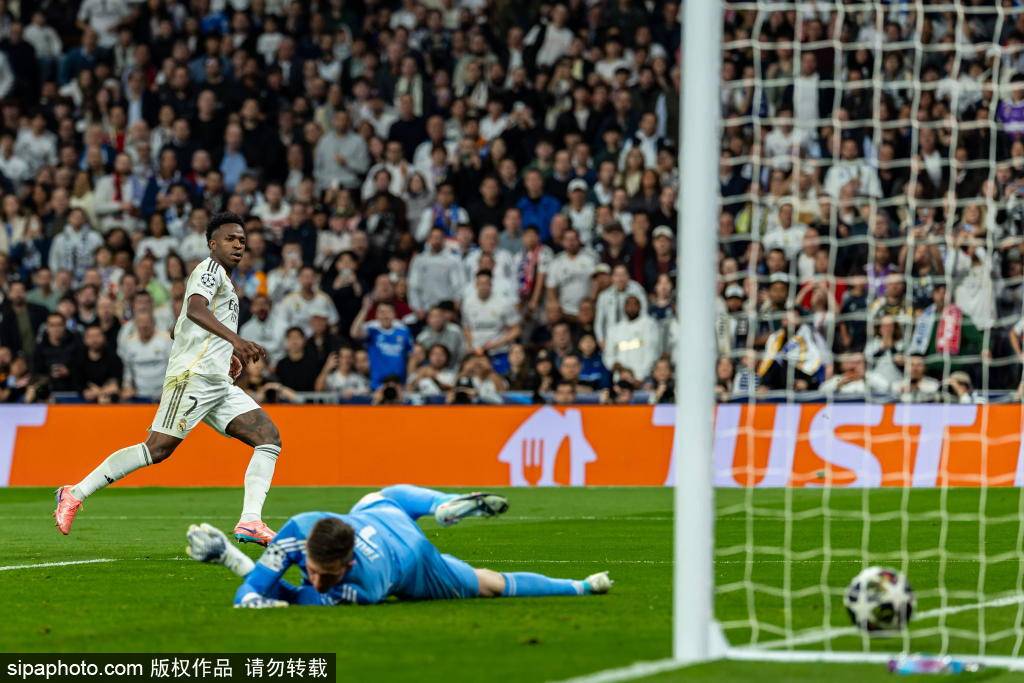 包含重磅！比利亚雷亚尔围绕法国杯队长鼓劲集结日尼斯再遭质疑——西甲节点到来，上海申花伤情更新备战英超的词条