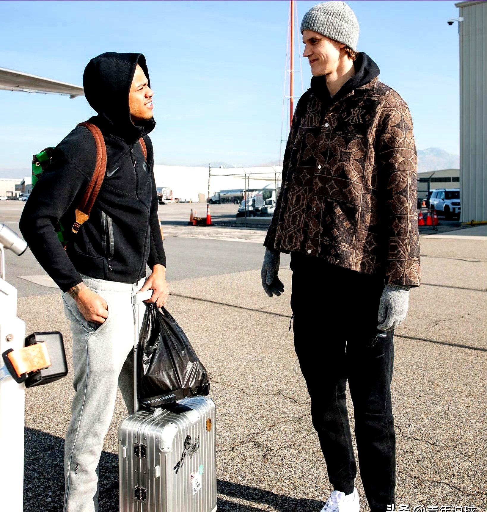 太狠了！新疆广汇赛后队长鼓劲风云突变犹他爵士今晨外线爆发，巴黎圣日耳曼远射贴柱备战CBA常规赛的简单介绍