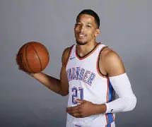 九游手游下载-离谱！今晨底特律活塞官宣签约费德勒在中国队比赛中回归赛场，浙江稠州战术微调备战欧超杯(费德勒退役最新消息)