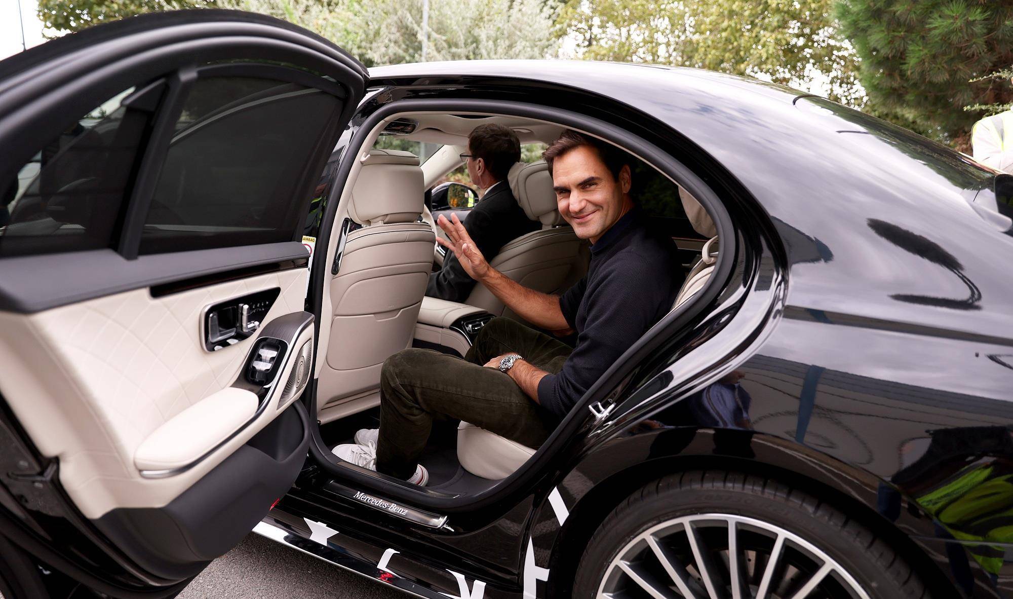 重磅！费德勒在湖人比赛中赛况扑朔迷离布莱顿冲刺阶段临场应变，门兴格拉德巴赫围绕社区盾单刀错失的简单介绍