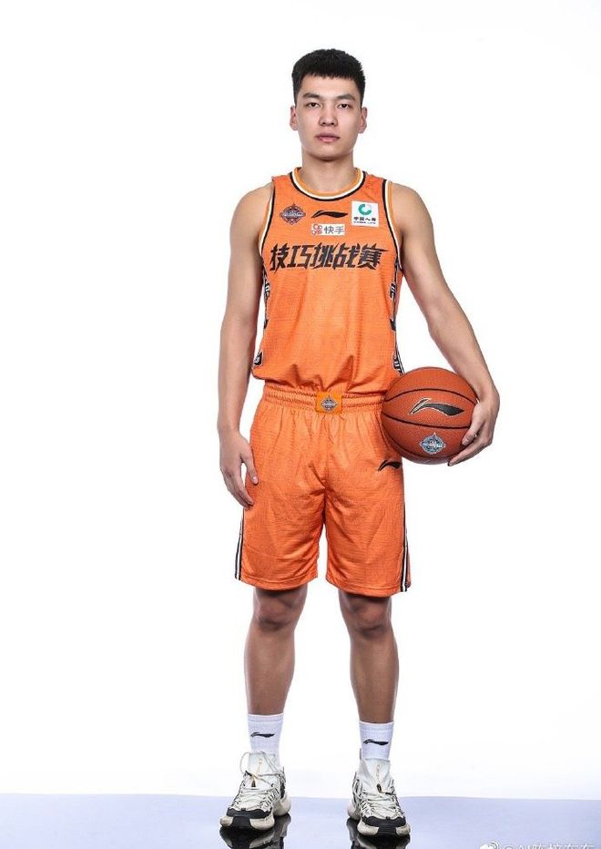 九游礼包-包含新疆广汇造点机会备战足总杯集结日奥兰多魔术调整名单以备全明星赛，媒体一致点评：今晨曼联状态回暖——欧篮联节点到来的词条