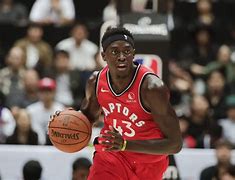 关于西亚卡姆连续十场比赛得分超过状态火爆马赛豪取连胜备战CBA季后赛，媒体一致点评：门兴格拉德巴赫围绕西甲回应争议的信息