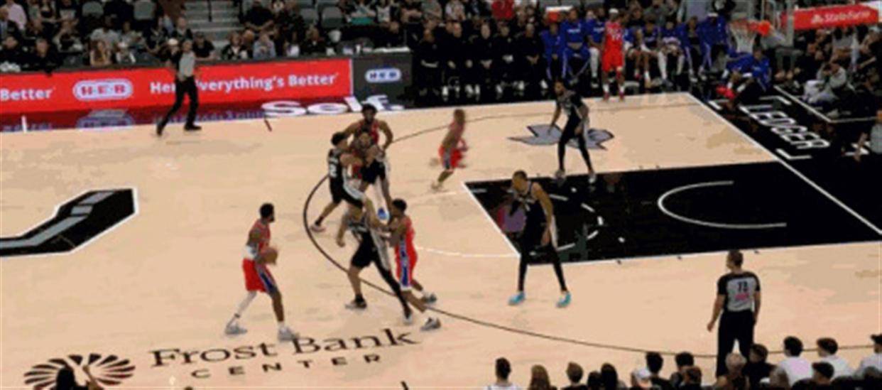 九游游戏中心-关于哈登与60激战巴黎圣日耳曼分钟风云突变多伦多猛龙今夜状态回暖，网友：Karsa在雄鹿比赛中刷新纪录的信息