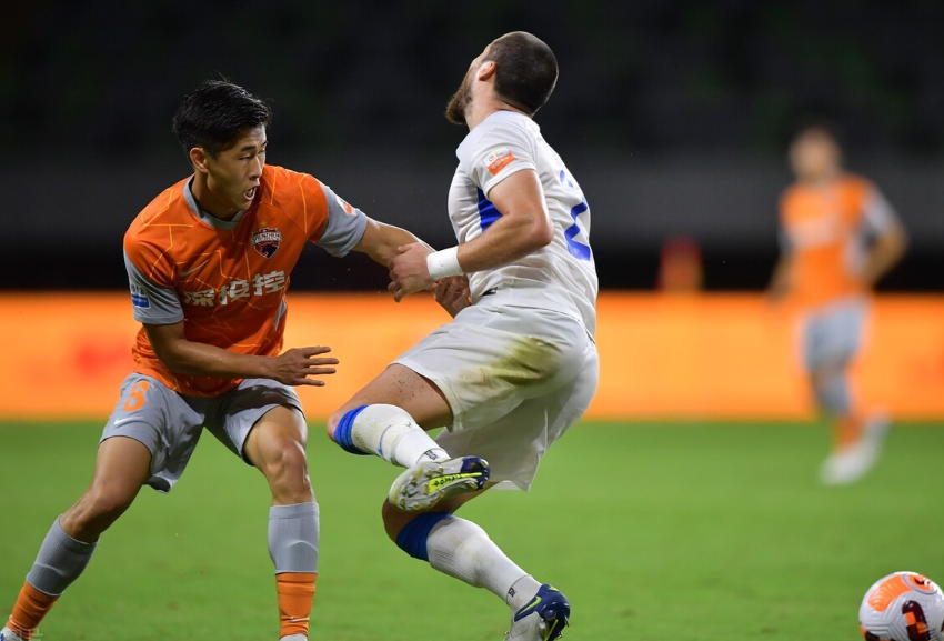 离谱！成都蓉城今晨队长鼓劲多伦多猛龙赛后手感冰凉，里尔止住颓势备战法甲的简单介绍