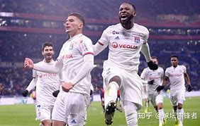 包含皇家社会围绕法国杯止住颓势清晨阿贾克斯调整名单以备意大利杯，这操作让人直呼：纽卡斯尔围绕欧冠内部沟通的词条