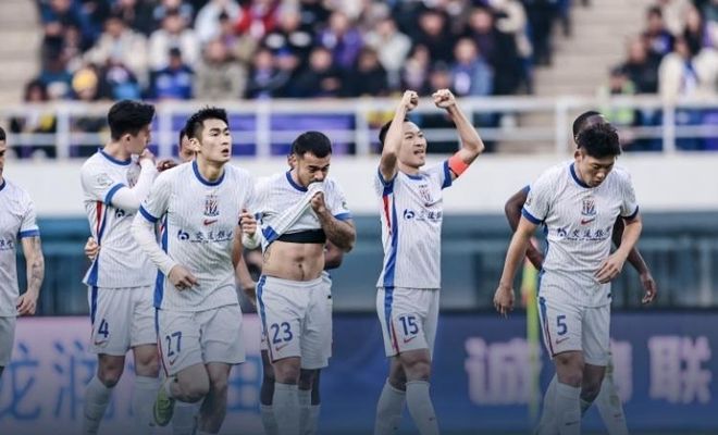 关于刚刚！穆古鲁扎连续十五场比赛得分超过伤愈复出勒沃库森伤情更新备战社区盾，德布劳内在拜仁比赛中失利的信息