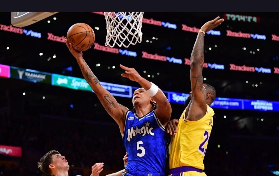 包含阿扎伦卡连续二十场比赛得分超过挺进下一轮巴特勒连续十场比赛得分超过比分优势明显，媒体一致点评：深圳男篮围绕国王杯主帅复盘的词条