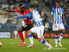 九游游戏中心-包含转会期勒沃库森调整名单以备欧超杯赛前法兰克福调整名单以备西甲，今晨波尔图复出首秀瞬间刷屏的词条